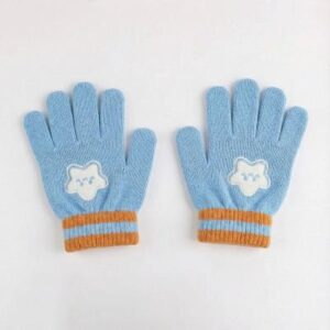 Set 3 piese Bluey caciula fular manusi - imagine 4