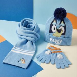 Set 3 piese Bluey caciula fular manusi - imagine 7